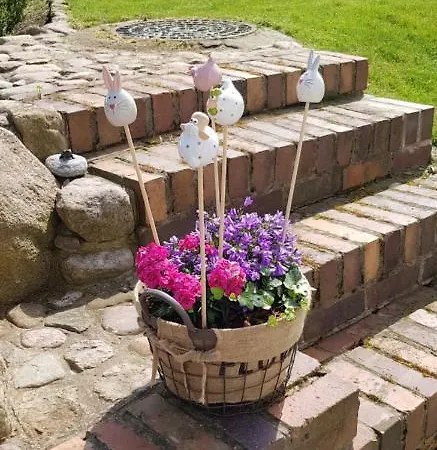 Am Schweriner Raben Steinfeld