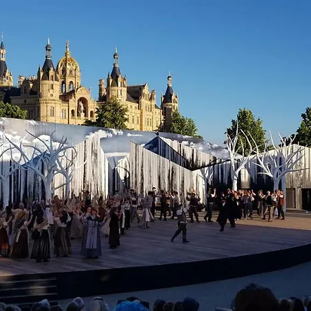 Am Schweriner 公寓 Raben Steinfeld