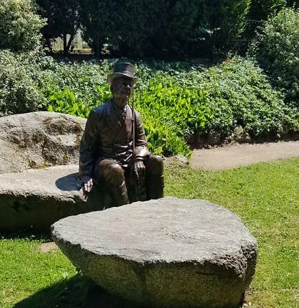 Am Schweriner Raben Steinfeld